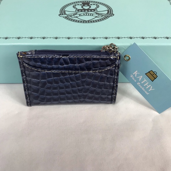 Kathy Van Zeeland Crossbody Purse & Wallet Set NEW - Picture 6 of 6